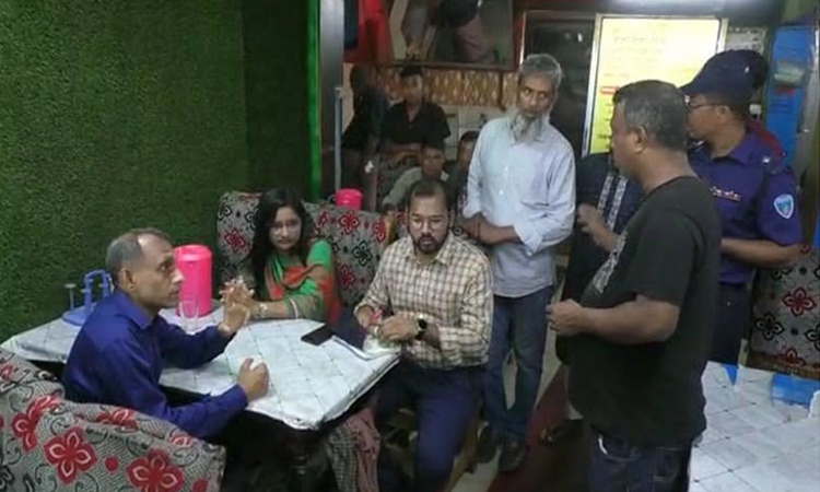 রাঙ্গামাটিতে তিনটি রেস্টুরেন্টকে জরিমানা 