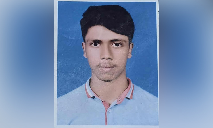 নরসিংদীতে ট্রেনের ধাক্কায় যুবকের মৃত্যু