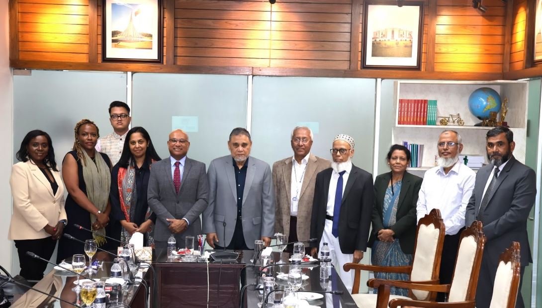 কমনওয়েলথ বাংলাদেশে নির্বাচনের পরিবেশ ও প্রস্তুতি মূল্যায়ন করতে এসেছে : লিনফোর্ড অ্যান্ড্রুজ