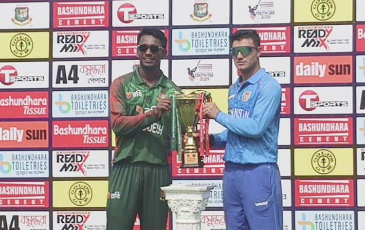 বগুড়ায় বাংলাদেশ-আফগানিস্তান অনূর্ধ্ব-১৯ ওয়ানডে সিরিজের ট্রফি উন্মোচন