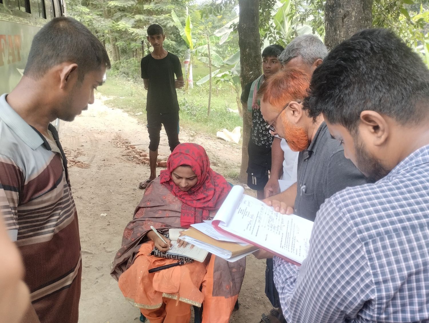 ঝিনাইদহে হাইড্রোলিক হর্ন ব্যবহার করায় জরিমানা 