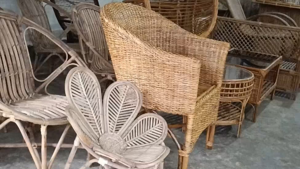 মাদারীপুরের ঐতিহ্যবাহী বেত শিল্প বিলুপ্তির পথে