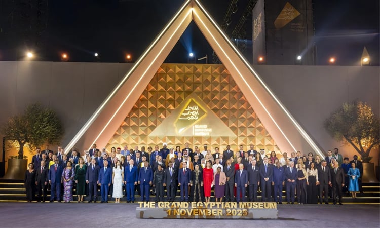 পিরামিডের পাশেই মিশরের গ্র্যান্ড ইজিপশিয়ান মিউজিয়ামের উদ্বোধন