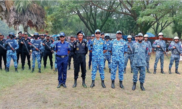 দুবলার চরে ‘রাস পূর্ণিমা পূজা ও পুণ্যস্নান’ উপলক্ষে কঠোর নিরাপত্তায় কোস্ট গার্ড