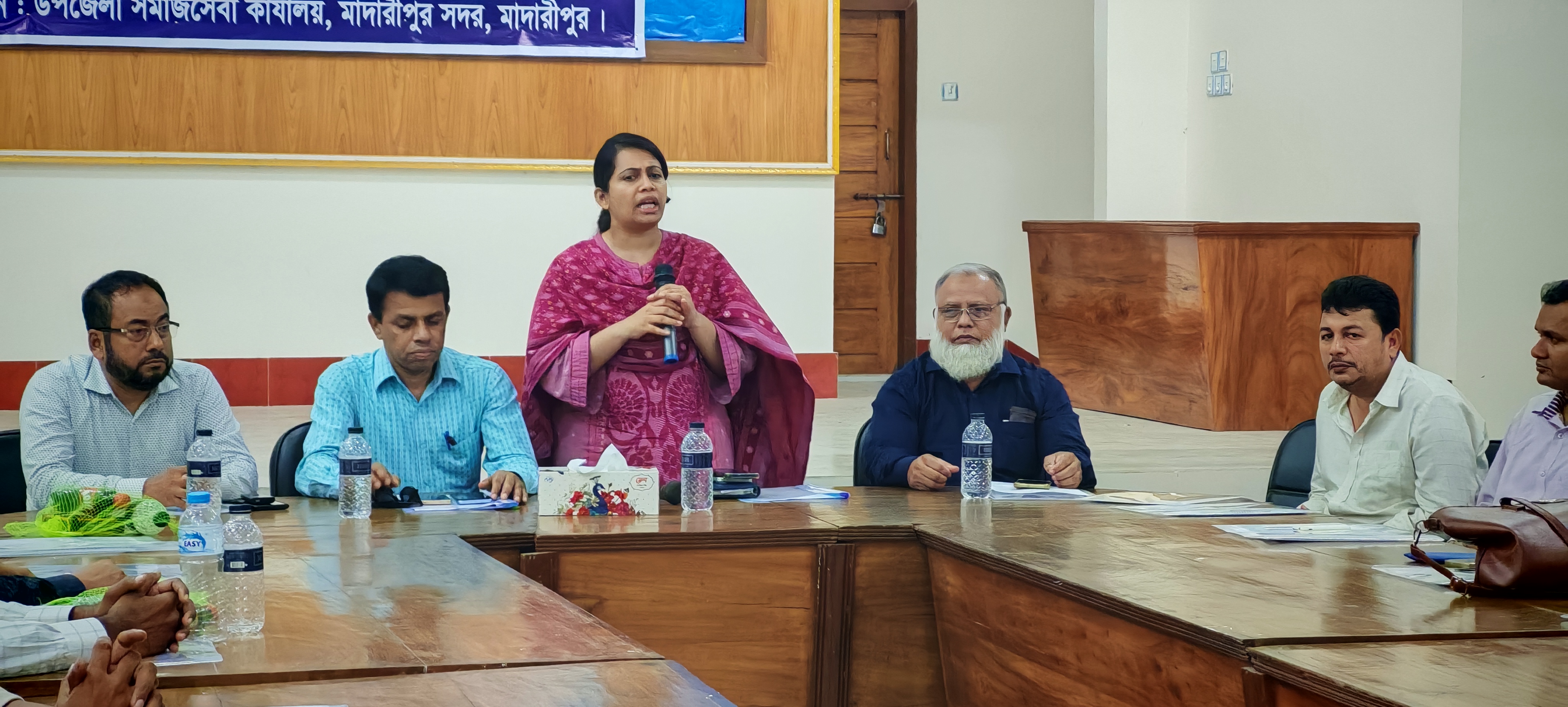 মাদারীপুরে প্রতিবন্ধী শিশুদের শিক্ষা উপবৃত্তি বিষয়ক সেমিনার