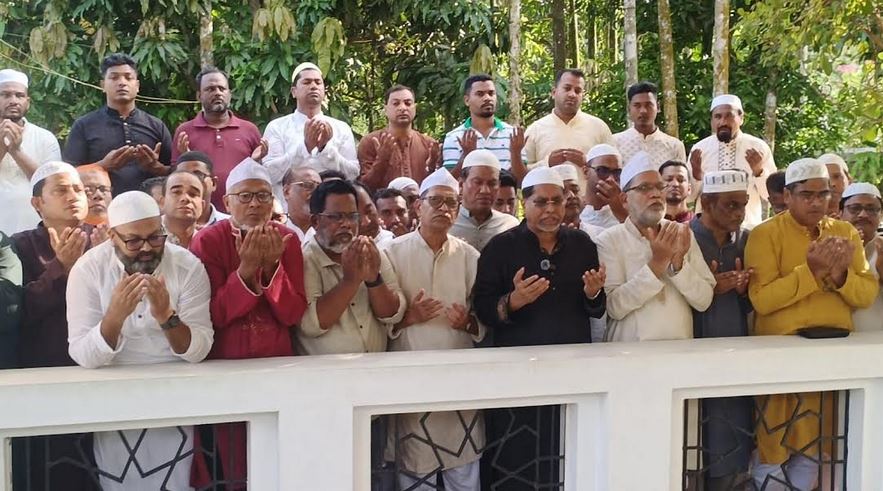 ব্যারিস্টার মওদুদের কবর জিয়ারতের মাধ্যমে ফখরুলের নির্বাচনী প্রচারণা শুরু 