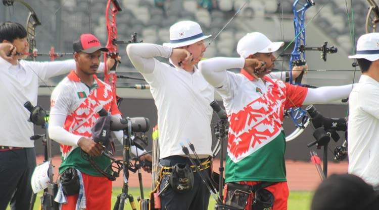 বিকেলের সেশনে আলো ছড়িয়েছেন হিমু ও শিমু