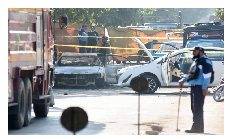 ইসলামাবাদ আদালতের বাইরে বিস্ফোরণে হতাহতের খবর