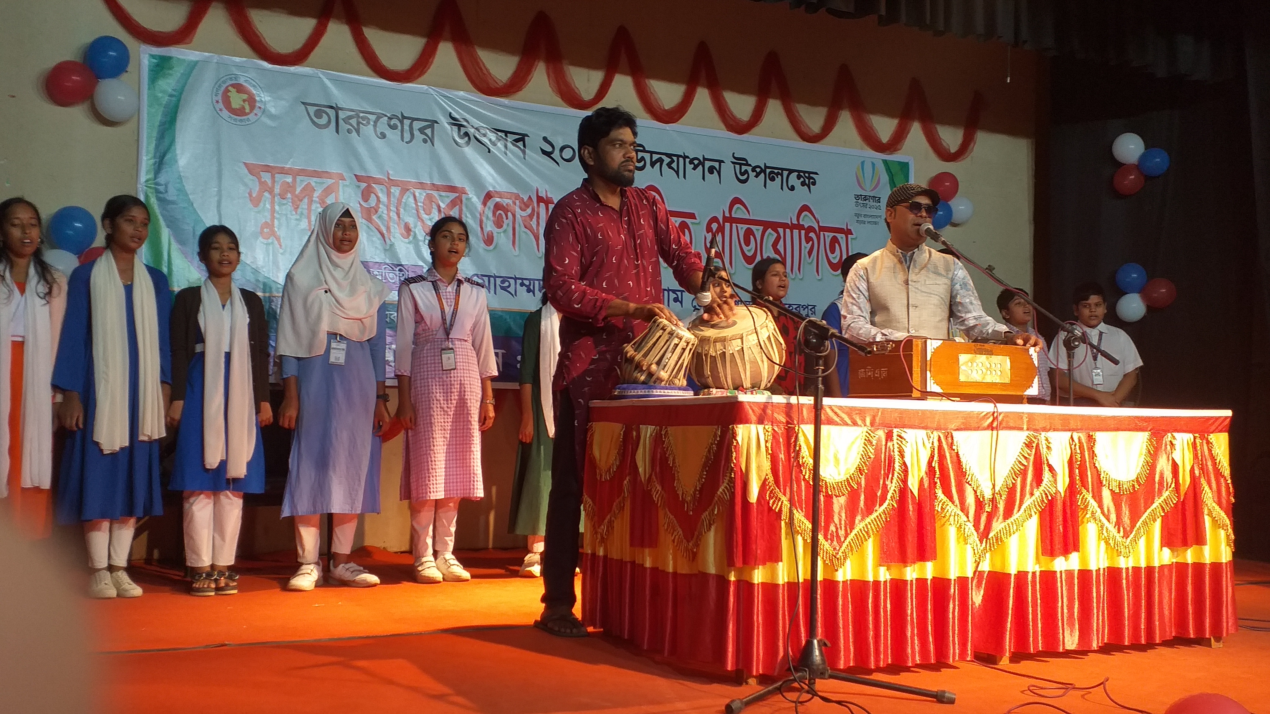 মেহেরপুরে হাতের লেখা ও সংগীত প্রতিযোগিতা