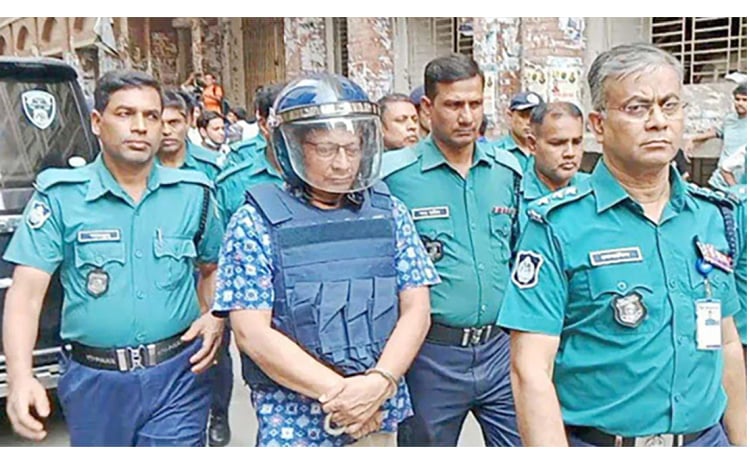 জুলাই গণহত্যা মামলায় সাবেক আইজিপি মামুন ট্রাইব্যুনালে