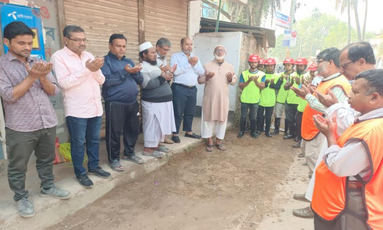 দিনাজপুর পৌরসভায় ১২ কোটি টাকার উন্নয়ন প্রকল্পের উদ্বোধন