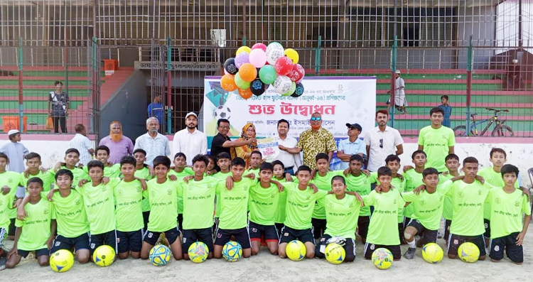 ফেনীতে ডেভেলপমেন্ট কাপ ফুটবল বালক (অনূর্ধ্ব-১৫) প্রশিক্ষণ শুরু