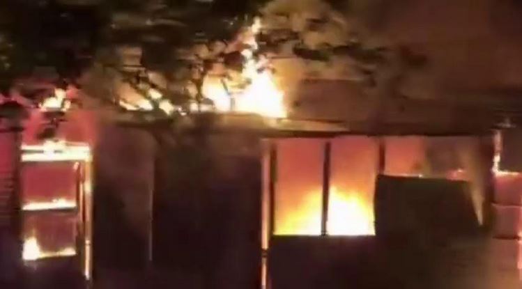 লক্ষ্মীপুরে অগ্নিকাণ্ডে ৬টি দোকান পুড়ে ছাই