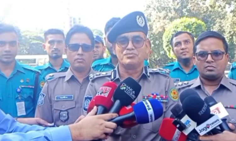 হাসিনার রায় ঘিরে নিরাপত্তা ঝুঁকি নেই; ১৫ হাজার পুলিশ মোতায়েন