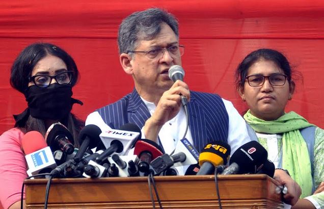 দেশের মানুষ ভোটের জন্য উন্মুখ হয়ে আছে : সালাহউদ্দিন আহমদ