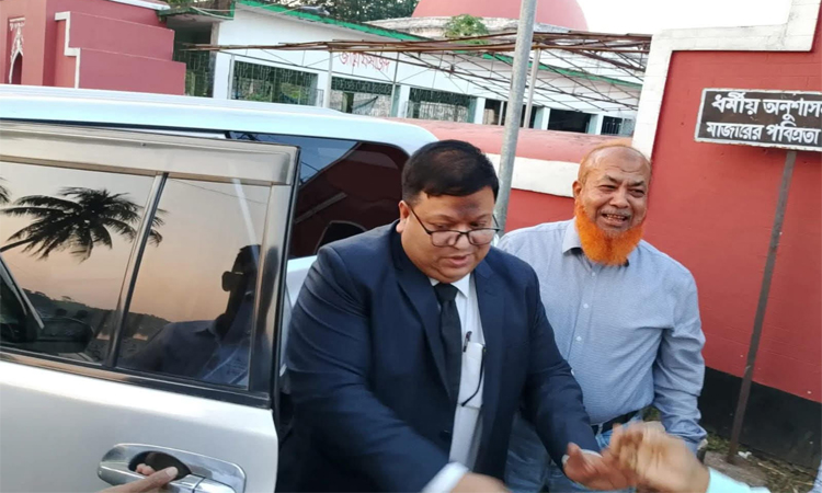 বাগেরহাটের ডিসি মো. বাতেনের কর্মস্থলে যোগদান