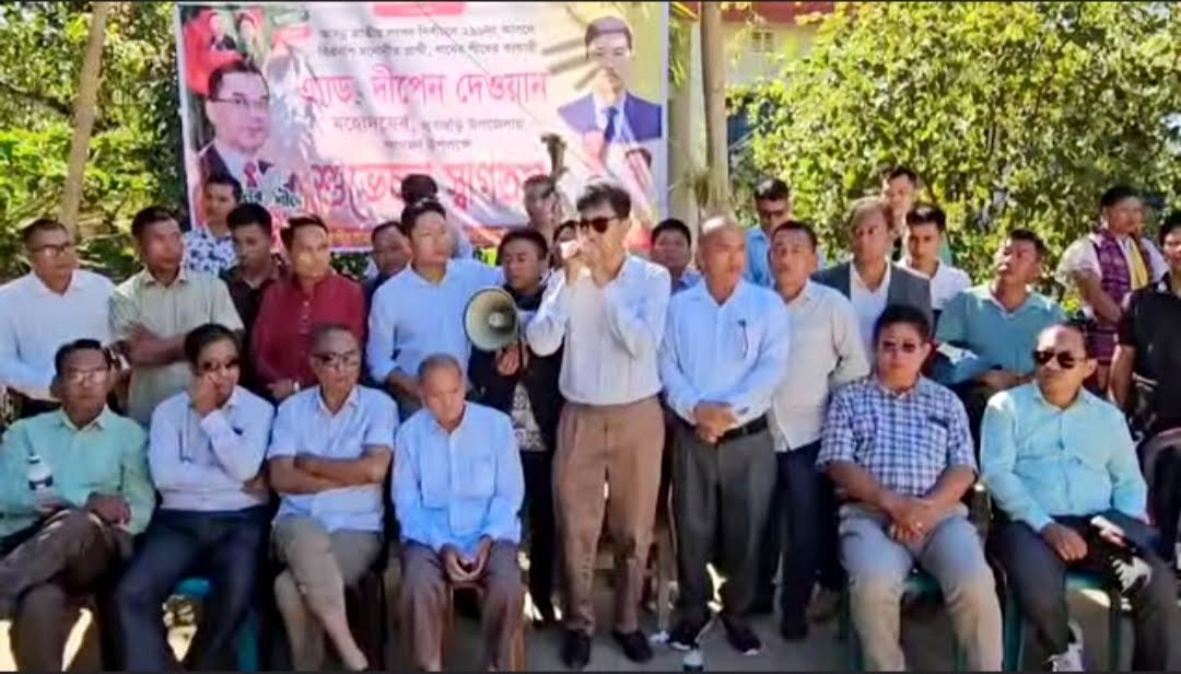 রাঙ্গামাটিতে বিএনপির দীপেন দেওয়ানের পক্ষে লিফলেট বিতরণ