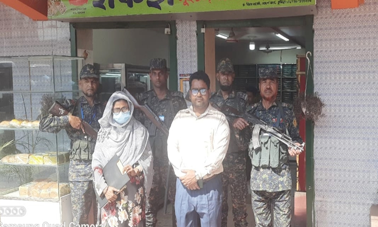 কুমিল্লায় অস্বাস্থ্যকর পরিবেশে খাবার প্রস্তুত, জরিমানা