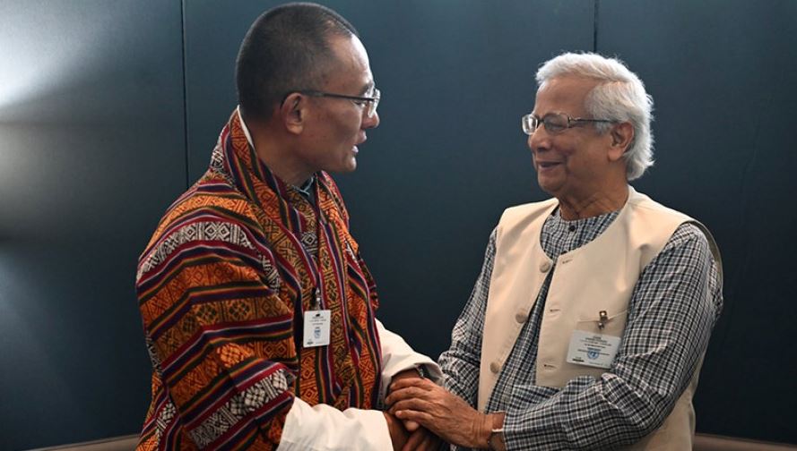 বিমানবন্দরে ভুটানের প্রধানমন্ত্রীকে অভ্যর্থনা জানাবেন প্রধান উপদেষ্টা