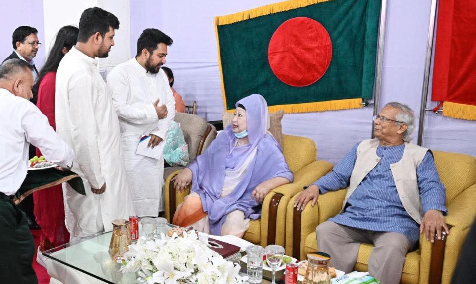 সেনাকুঞ্জে প্রধান উপদেষ্টা ও খালেদা জিয়ার সঙ্গে নাহিদ ইসলামের কুশল বিনিময়