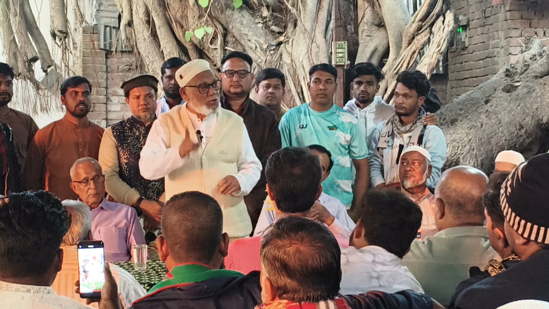 ধর্মের দোহাই দিয়ে মানুষকে ধোকা দেয়া যাবে না : কানসাটে শাহজাহান মিঞা