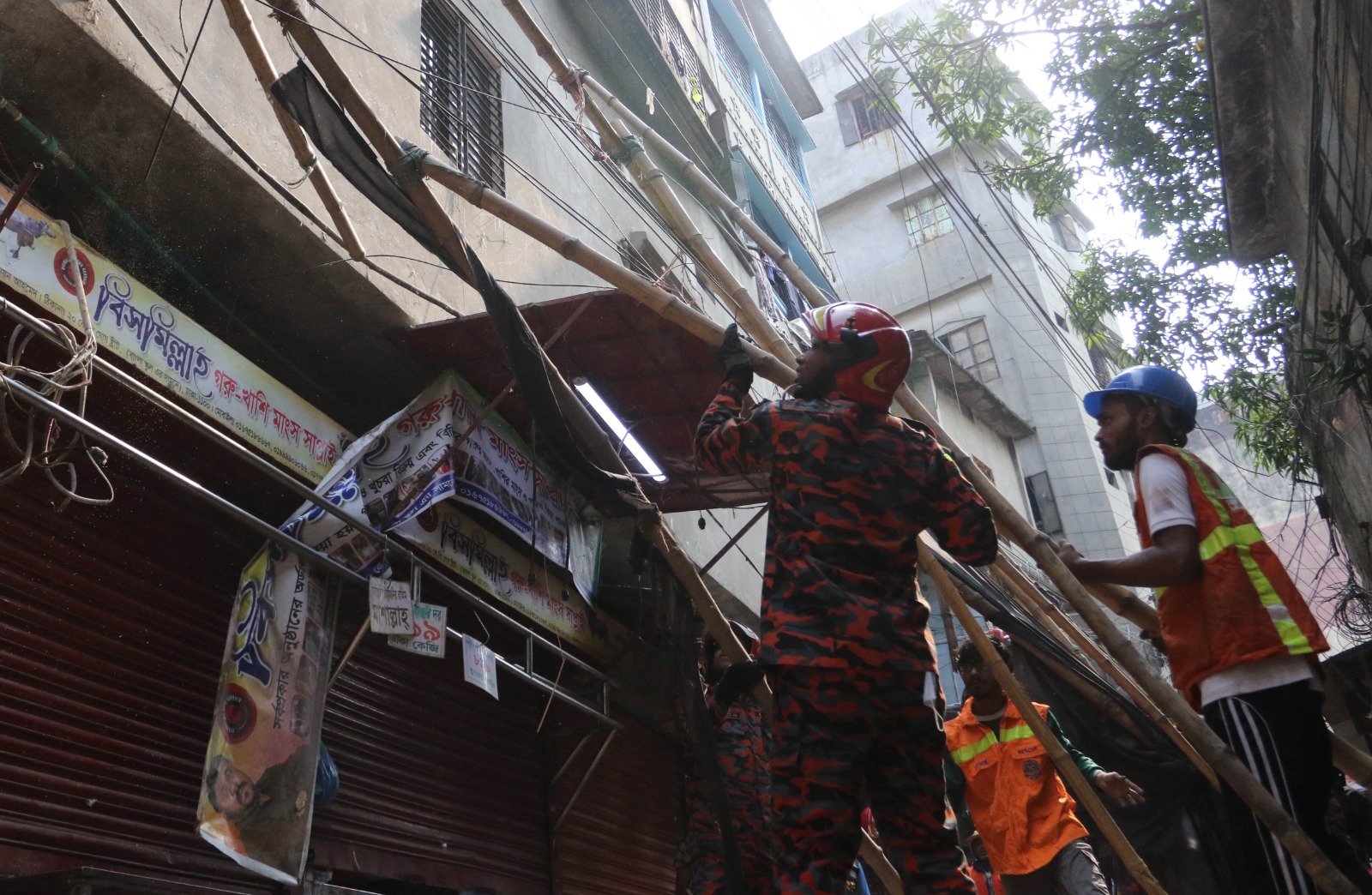 ভূমিকম্পে নিহতদের ২৫ হাজার, আহতের ১৫ হাজার টাকা সহায়তা দেবে ঢাকা জেলা প্রশাসন