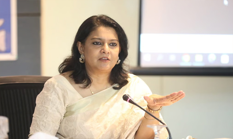 বৈষম্যহীন সমাজ গঠনে রাজনীতি হবে মানুষের অধিকার ও ক্ষমতায়নের : পরিবেশ উপদেষ্টা