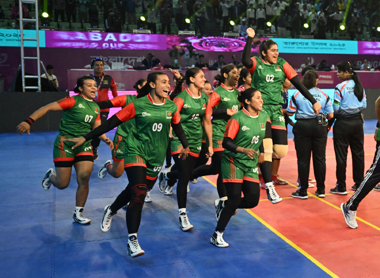 নারী বিশ্বকাপে প্রথম পদক নিশ্চিত করল বাংলাদেশ