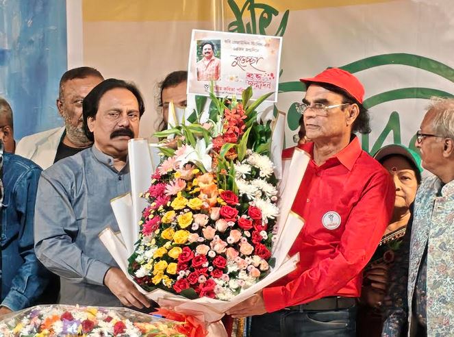 কবি রেজাউদ্দিন স্টালিনের ৬৪তম জন্মদিন উদযাপন