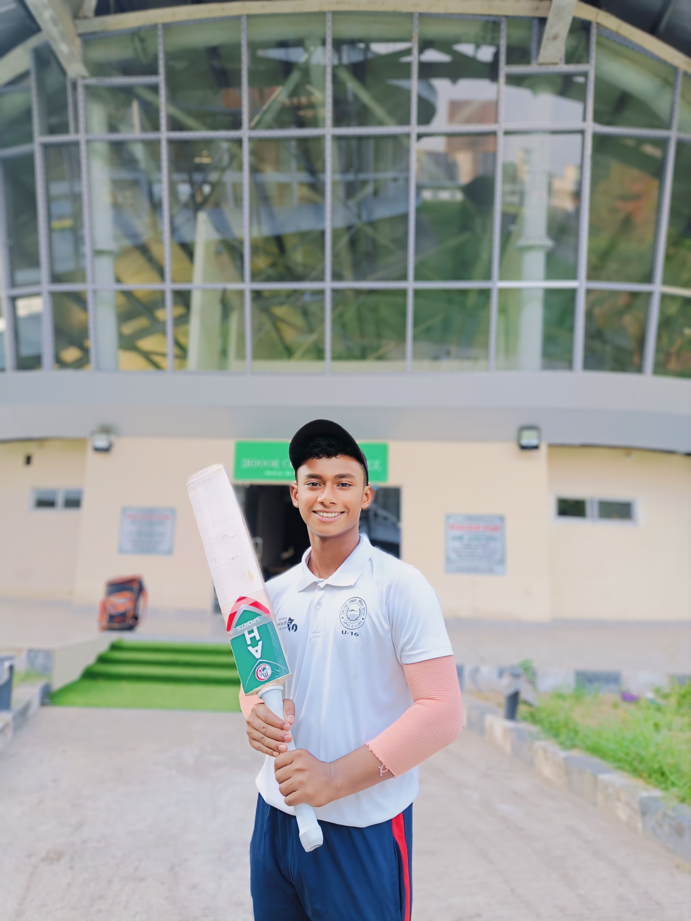 রাতুলের স্বপ্ন বিশ্ব দরবারে ক্রিকেটকে তুলে ধরা