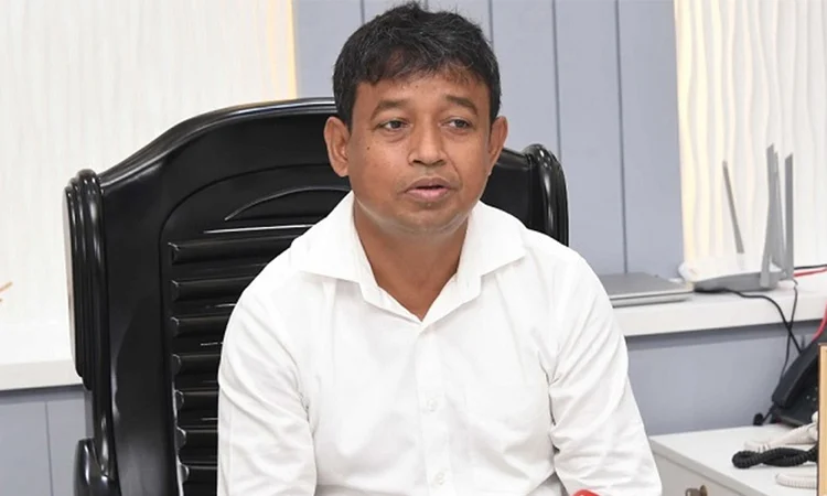 সাবেক ডিবি প্রধান হারুনের আয়কর নথি জব্দ