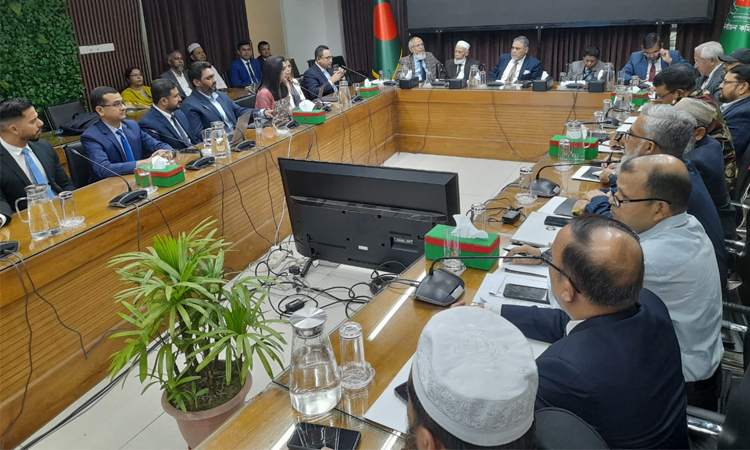 অনলাইনে অপতথ্য রোধে টিকটকের সাথে ইসির মতবিনিময় 