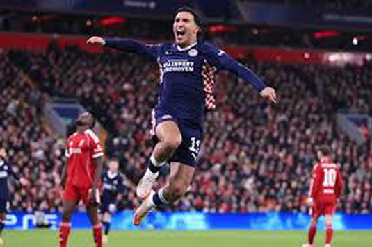 এবার পিএসভির কাছে বড় ব্যবধানে হার লিভারপুলের; ৭১ বছরে সবচেয়ে বাজে রেকর্ড