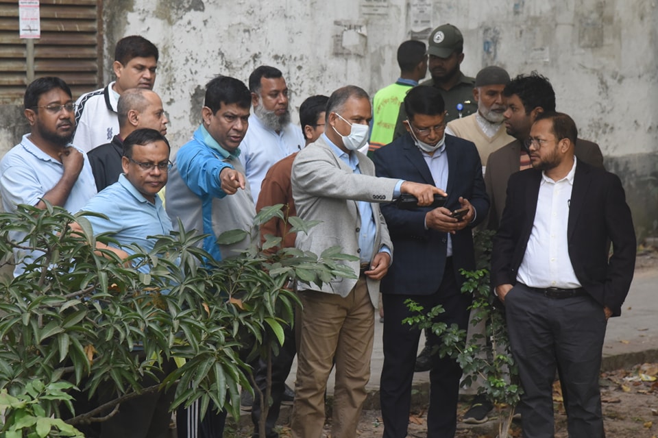 ডিএসসিসি’র পরিচ্ছন্নতা ও মশক নিধন অভিযান