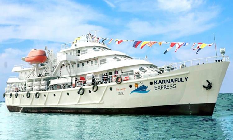 কক্সবাজার থেকে সেন্টমার্টিনে পর্যটকদের জন্য জাহাজ চলাচল শুরু