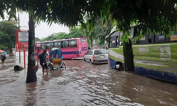 এএফপির বিশ্লেষণ : এশিয়ায় ২০১২ সালের পর নভেম্বর মাসে সর্বোচ্চ বৃষ্টিপাত এ বছর