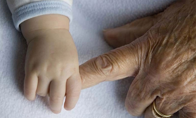 শীতে শিশু ও বয়স্কদের জন্য বাড়তি যত্ন নেওয়ার আহ্বান