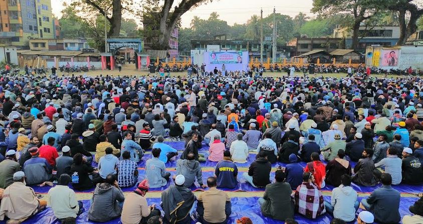 খালেদা জিয়ার সুস্থতা কামনায় কালীগঞ্জে হাজারো মুসল্লির দোয়া