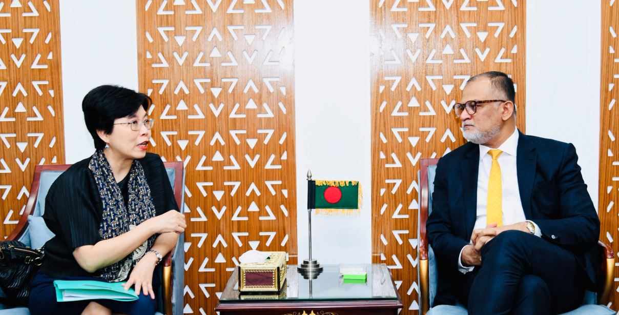 বাণিজ্য উপদেষ্টার সঙ্গে থাই রাষ্ট্রদূতের বৈঠক অনুষ্ঠিত