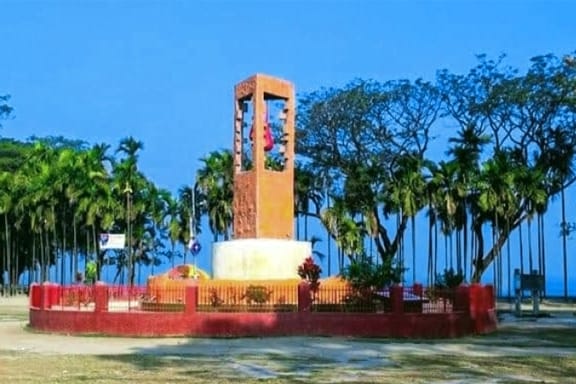 চাঁদপুর মুক্ত দিবসে বীর শহীদদের প্রতি শ্রদ্ধা নিবেদন