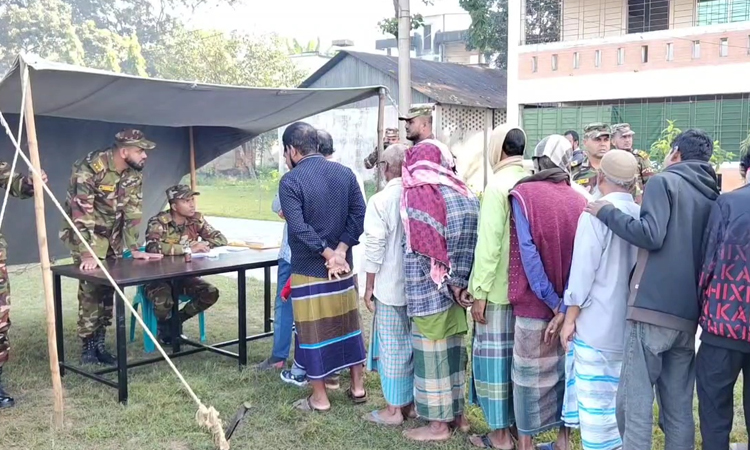 কিশোরগঞ্জে সেনাবাহিনীর ফ্রি মেডিকেল ক্যাম্প অনুষ্ঠিত