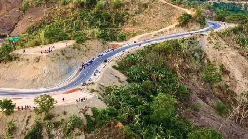 পাহাড় অক্ষত রেখে পার্বত্য এলাকার উন্নয়নের পথ খোঁজার আহ্বান 