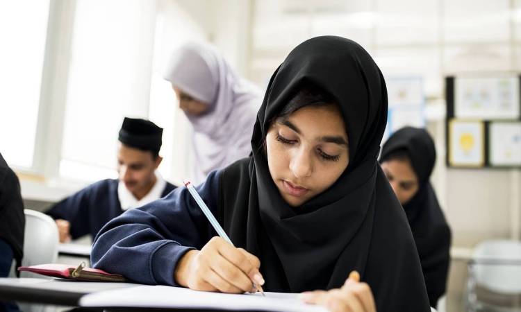 স্কুলে হিজাব নিষিদ্ধের অনুমোদন দিল অস্ট্রিয়া পার্লামেন্ট