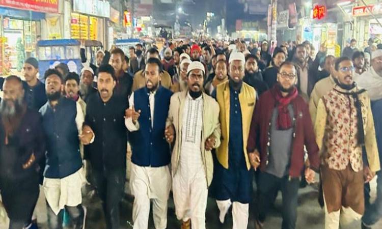 তফসিলকে স্বাগত জানিয়ে আনন্দ মিছিল করেছে বিএনপি-জামায়াতের 