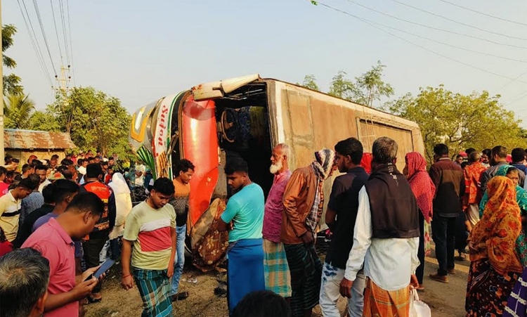 সাতক্ষীরায় সড়ক দুর্ঘটনায় নিহত ১ 