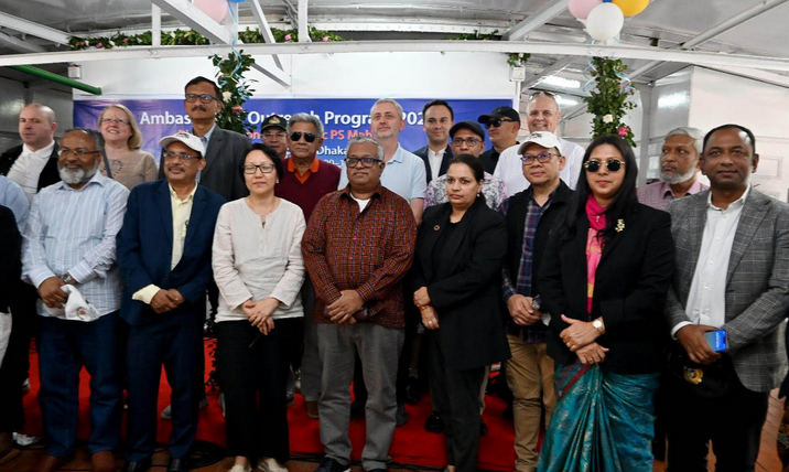 কূটনীতিকদের অংশগ্রহণে শতবর্ষী প্যাডেল স্টিমার ‘পিএস মাহসুদ’ যোগে ঢাকা-চাঁদপুর-ঢাকা রিভার ক্রুজ অনুষ্ঠিত