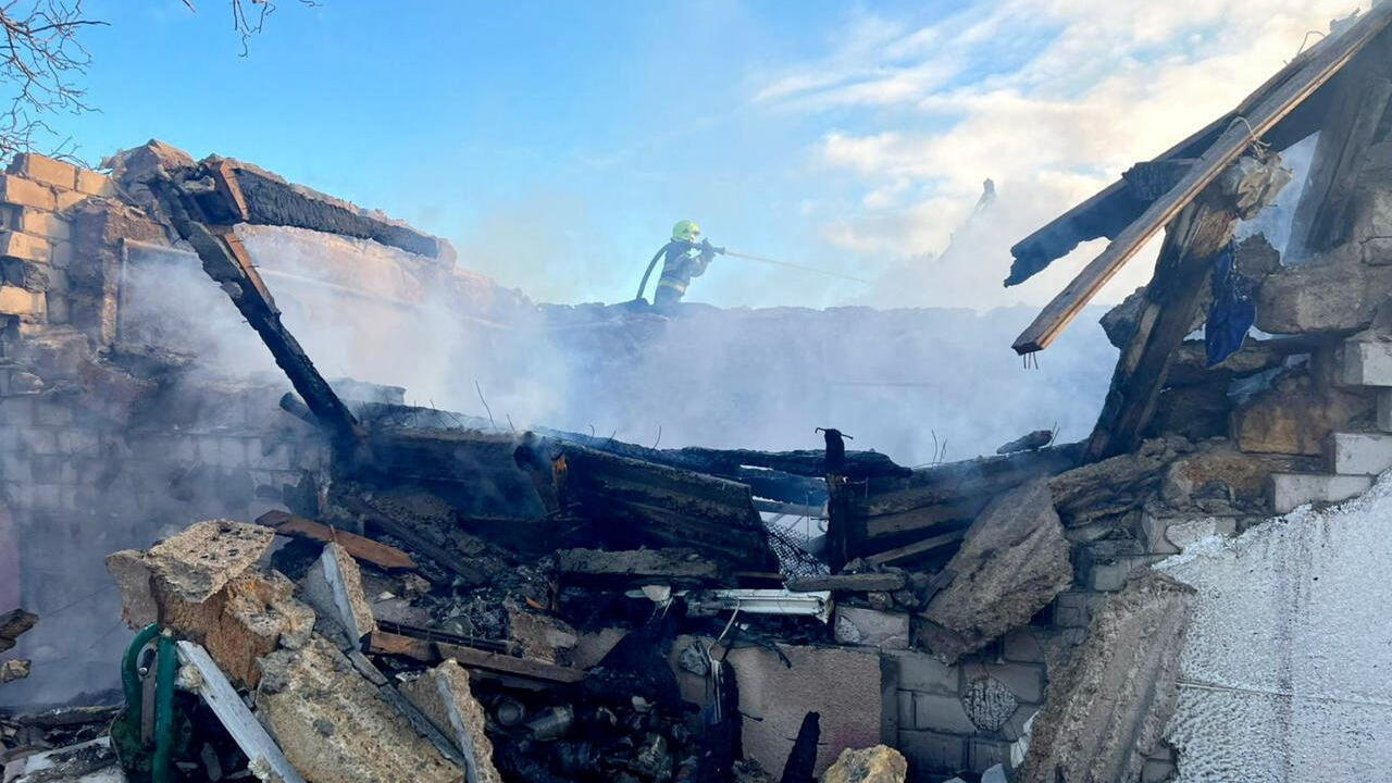 হাইপারসনিক ক্ষেপণাস্ত্র দিয়ে ইউক্রেনের স্থাপনায় রাশিয়ার হামলা