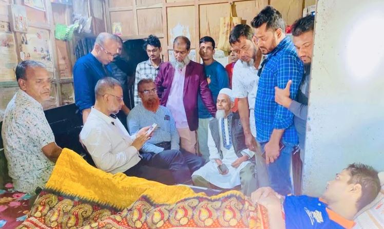 ফেনীর অসুস্থ সুমন দাসের চিকিৎসায় তারেক রহমানের আর্থিক সহায়তা 